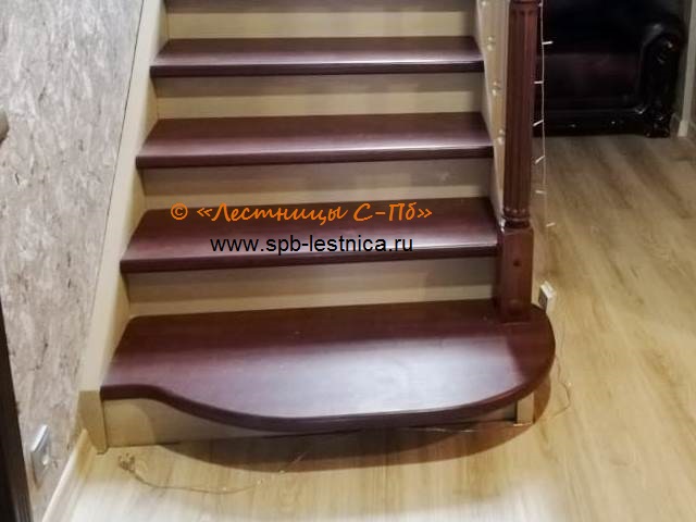 деревянная лестница на 2 этаж дома