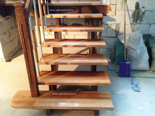 деревянные лестницы сделаны на косоуре