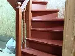 2 лестницы на 2 и 3 этаж дома