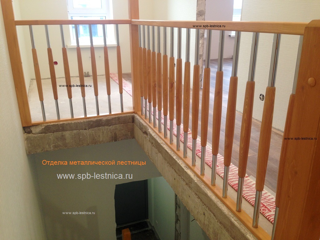 монтаж ограждения лестницы из сосны